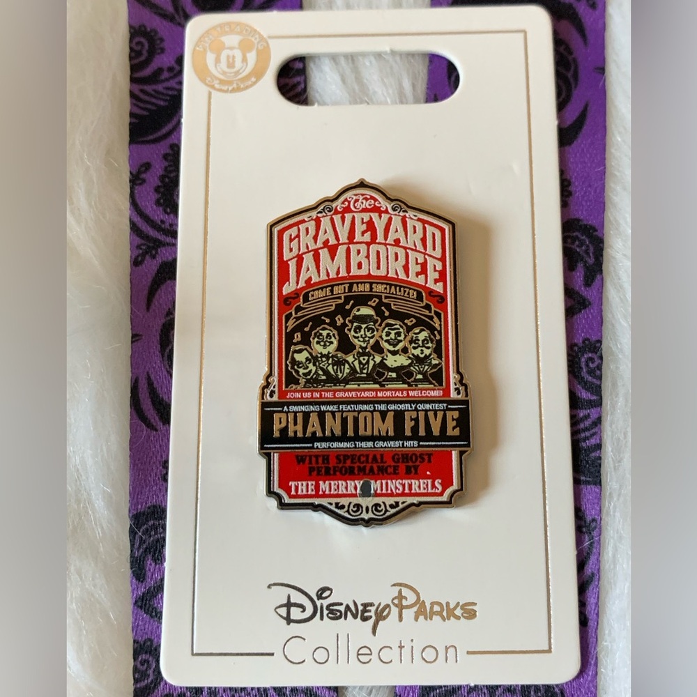 Disney Haunted Mansion Graveyard Jamboree Phantom Five Pin New DLR 2019